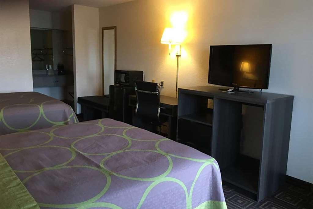 Super 8 By Wyndham Seguin Hotell Rum bild