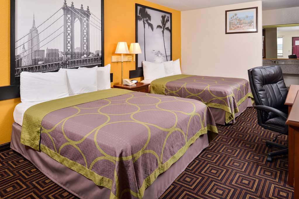 Super 8 By Wyndham Seguin Hotell Rum bild