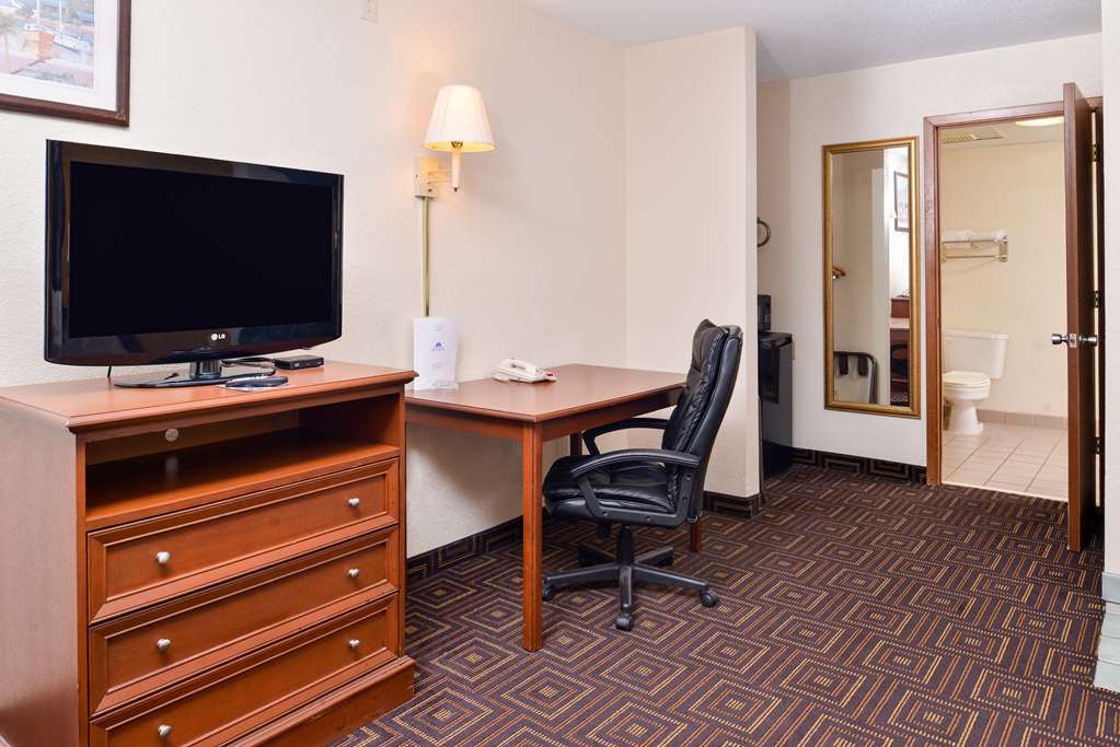 Super 8 By Wyndham Seguin Hotell Rum bild