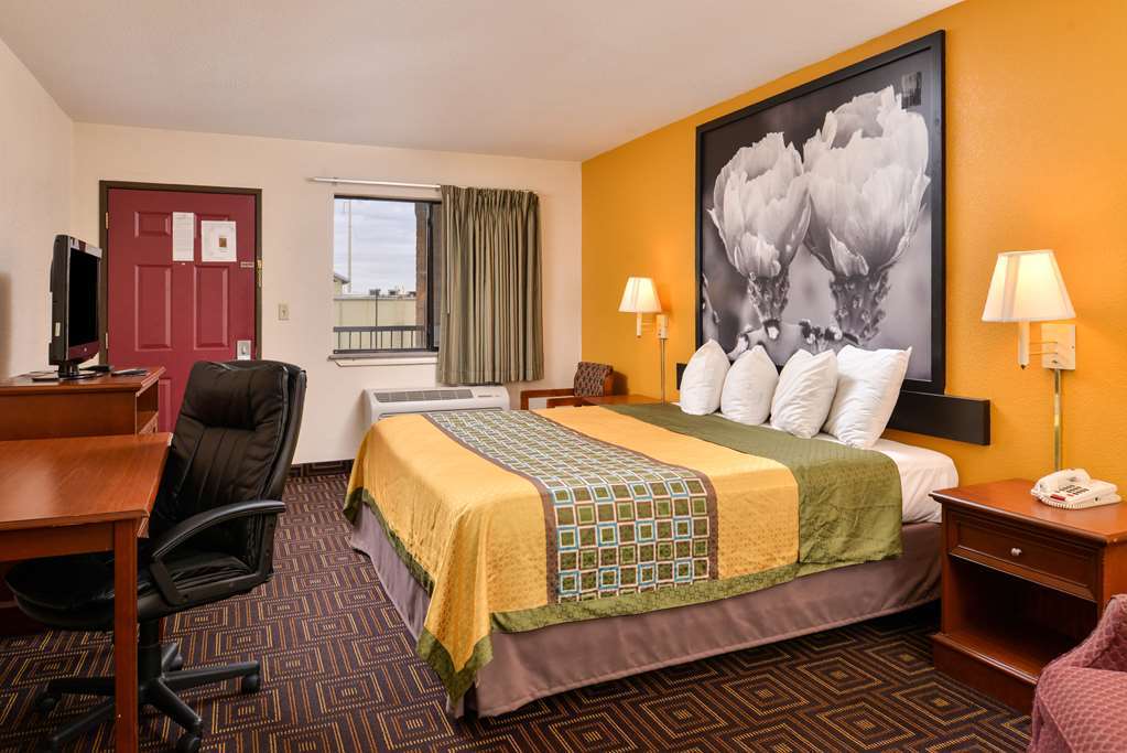 Super 8 By Wyndham Seguin Hotell Rum bild